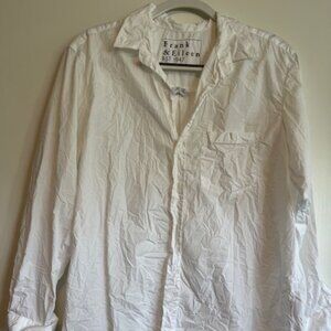 Frank and Eileen Woman's "Signature Crinkle" - Joedy Button Down - Size Large